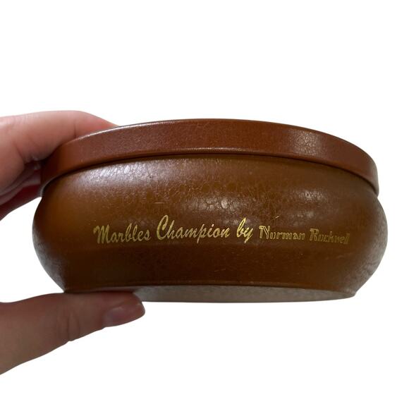 The Saturday Evening Post Marbles Champion by Norman Rockwell 1939 Collector Tin - Picture 3 of 6